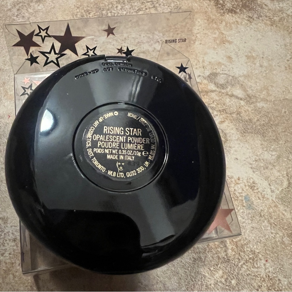 MAC Cosmetics Rising Star Opalescent Powder - Picture 2 of 2